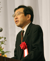 $BM-2,9-Eg8)I{CN;v0';