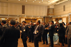 $B:)?F2q2q>l(J $B$=$N(J2