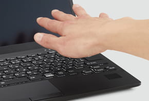 顔・指紋・静脈で素早く安全にサインインする生体認証