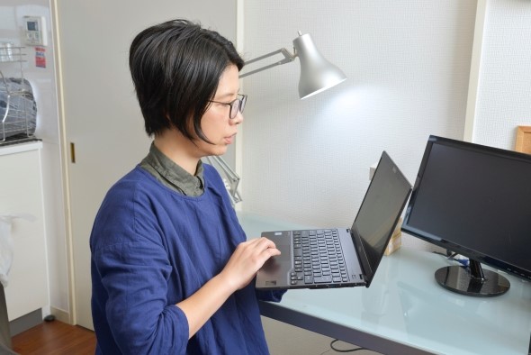 『必要なときにぱっと開けるのがいいですね』と話す杉浦さん