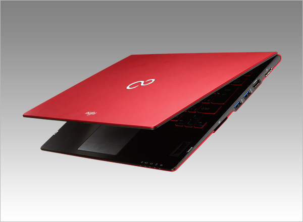 LIFEBOOK U772/G 外観